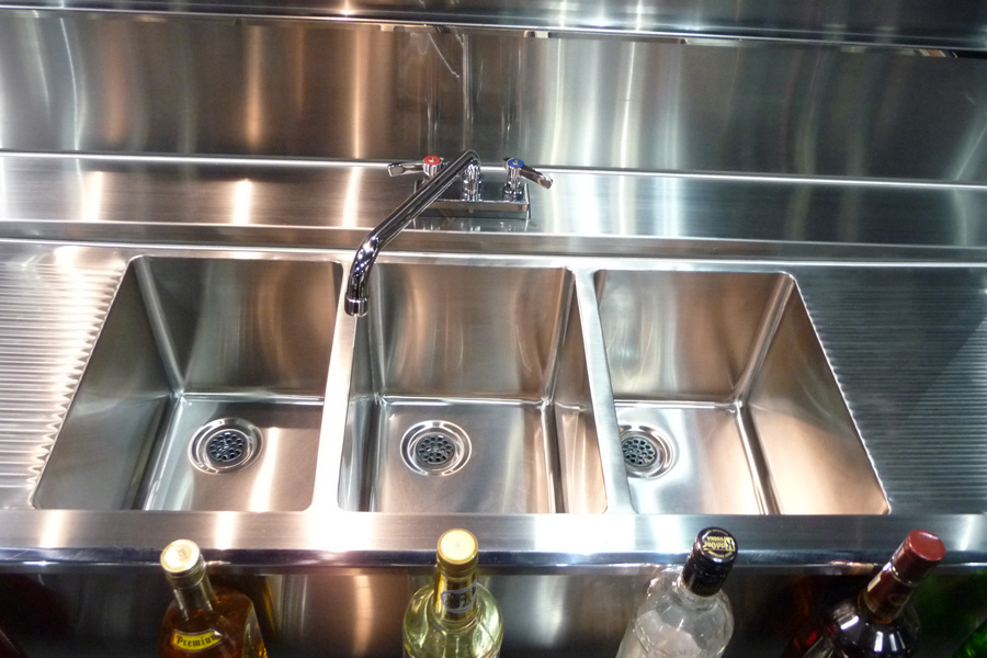 image of 3 compartment sink at NAFEM trade show booth